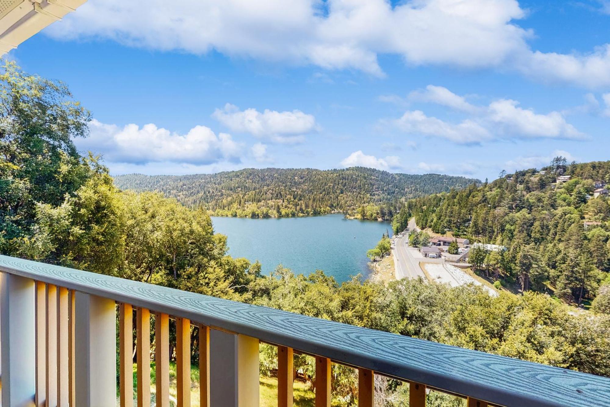 Lake View Magic Crestline Buitenkant foto